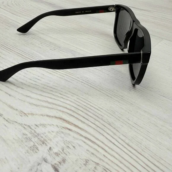 GUCCI GG0010S 001 Sunglasses Black Frame Grey Lenses 58mm - Picture 7 of 9